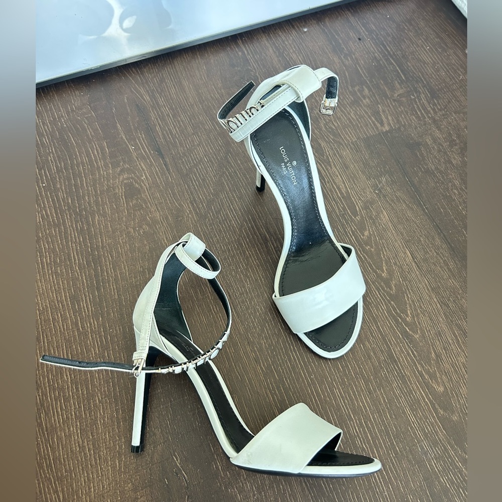 Louis Vuitton Women Heels